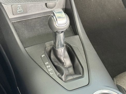 Used 2025 Ford Mustang Convertible RWD image 27