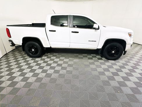 Used 2018 Chevrolet Colorado W/T w/ WT Convenience Package RWD image 2