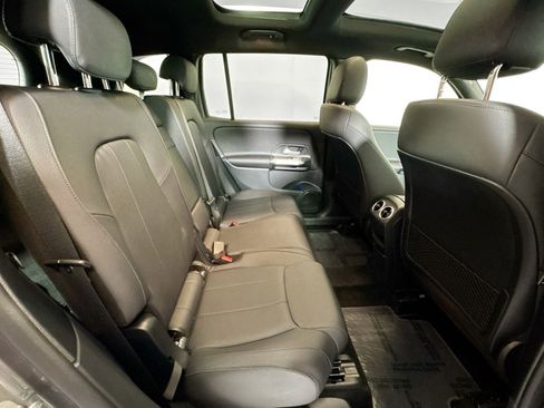 Certified 2025 Mercedes-Benz GLB 250 image 26