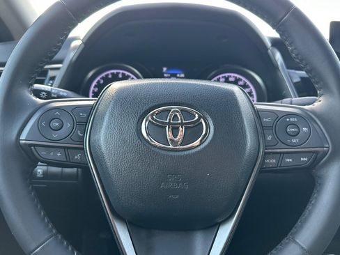 Certified 2022 Toyota Camry SE image 21