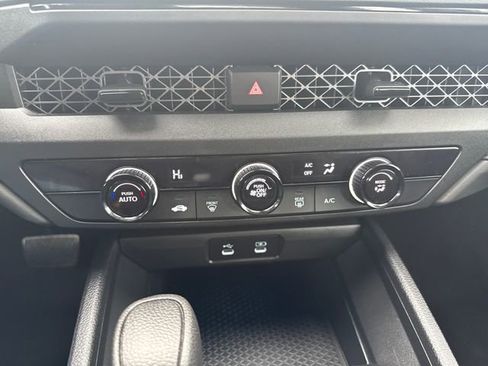 Certified 2025 Honda Accord LX image 32