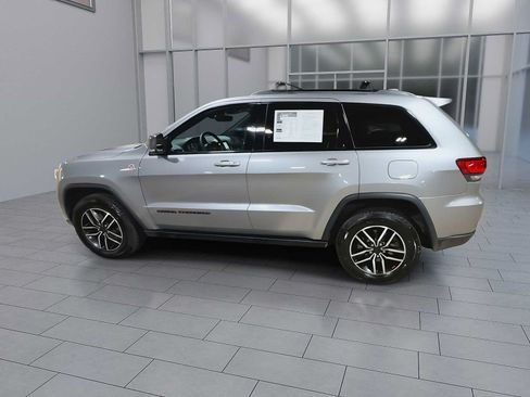 Used 2021 Jeep Grand Cherokee Trailhawk w/ Trailhawk Luxury Group AWD/4WD image 6