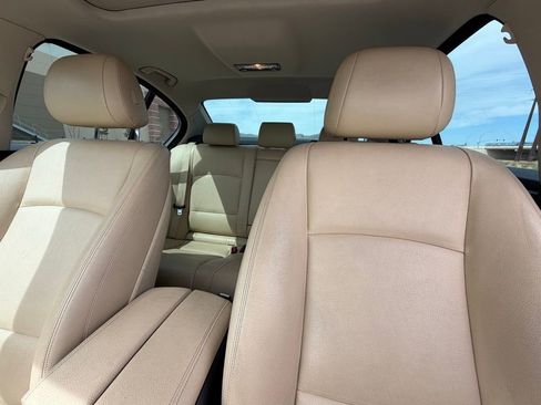 Used 2016 BMW 528i Sedan RWD image 11