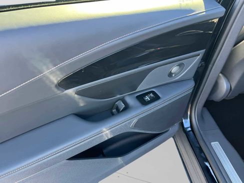 Used 2024 Lincoln Nautilus Reserve w/ Equipment Group 202A image 26