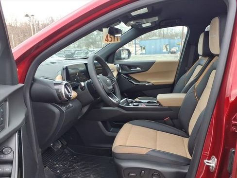 New 2026 Chevrolet Equinox ACTIV w/ LPO, Floor Liner Package AWD/4WD image 11