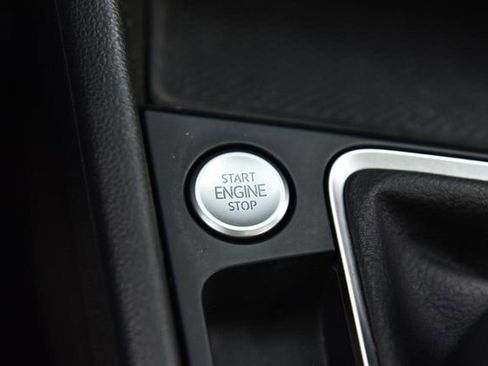 Used 2022 Volkswagen Jetta SE FWD image 17