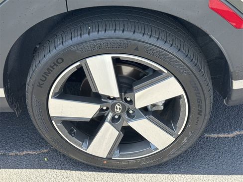 Used 2025 Hyundai Santa Fe Limited image 19