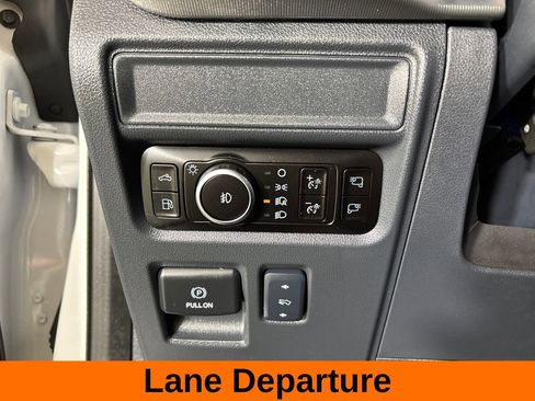 Used 2025 Ford F150 Lariat w/ Equipment Group 502A High AWD/4WD image 22