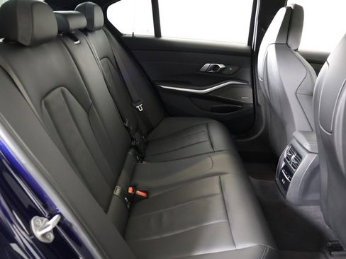 Used 2023 BMW M3 image 38