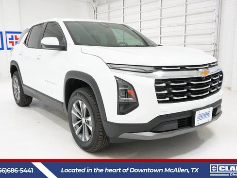 New 2026 Chevrolet Equinox LT image 3