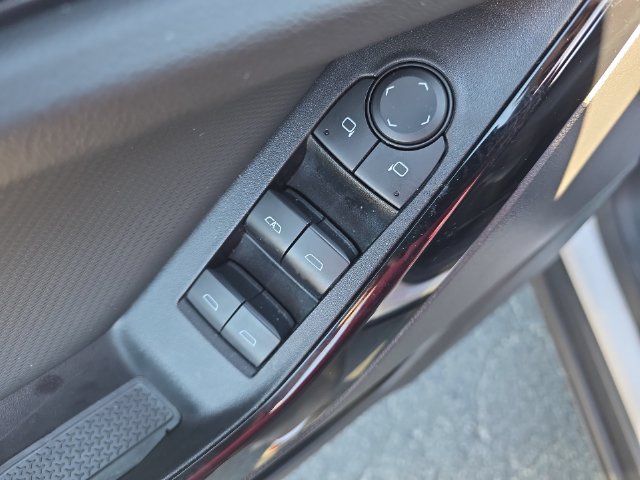 Used 2025 Chevrolet Equinox LT FWD image 29