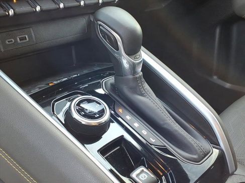 Used 2023 Chevrolet Colorado ZR2 w/ ZR2 Convenience Package III image 14