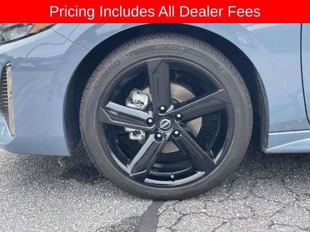 Used 2024 Nissan Sentra SR FWD image 9