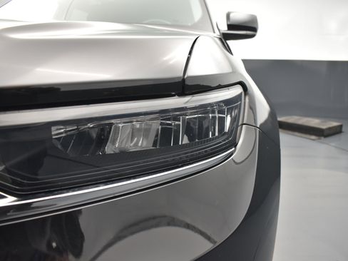 Used 2022 Jeep Grand Cherokee L Laredo w/ Luxury Tech Group I image 6