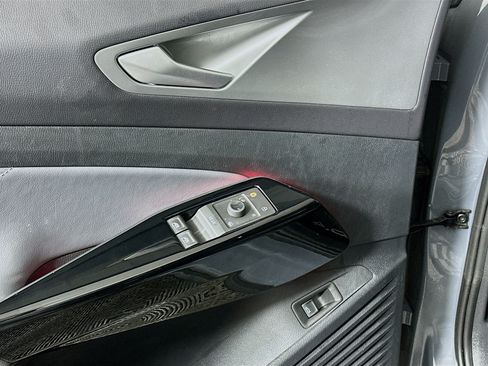 Used 2023 Volkswagen ID.4 S RWD image 15