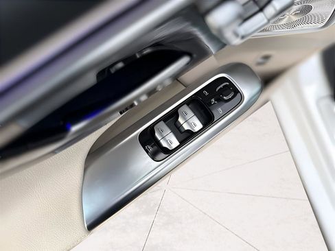 New 2026 Mercedes-Benz C 300 4MATIC Sedan image 13