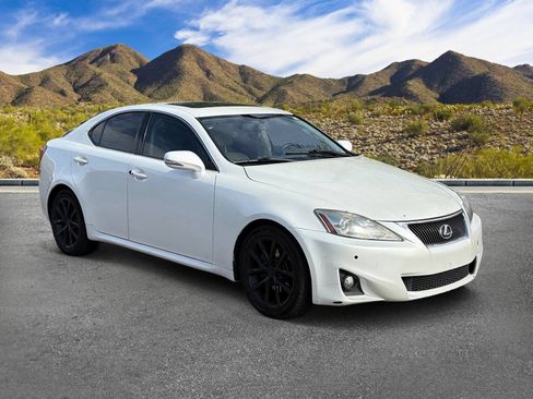 Used 2011 Lexus IS 250 w/ Premium Pkg Value Edition RWD image 5