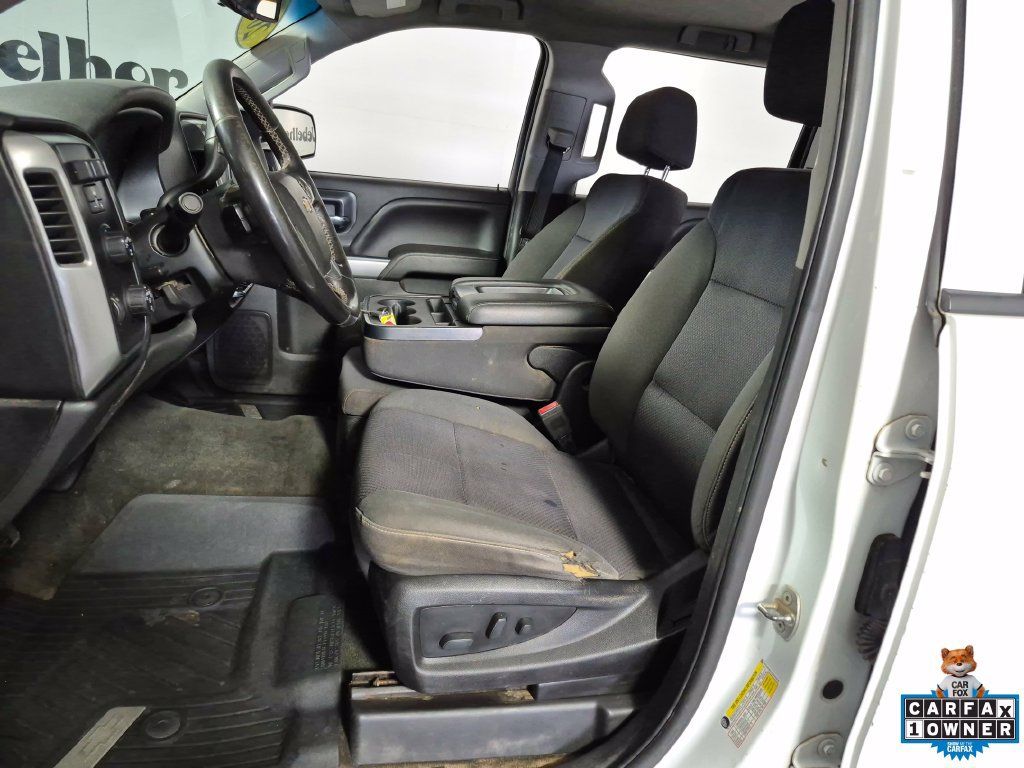 Used 2018 Chevrolet Silverado 1500 LT w/ All Star Edition AWD/4WD image 9