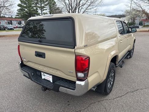 Used 2018 Toyota Tacoma SR5 image 5