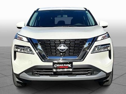 Certified 2023 Nissan Rogue SV image 3