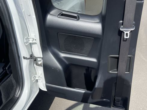 Used 2022 Toyota Tacoma SR RWD image 16