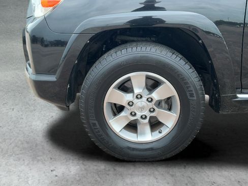 Used 2010 Toyota 4Runner SR5 w/ Convenience Pkg AWD/4WD image 25