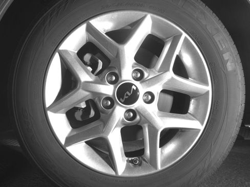 Used 2025 Kia Soul LX w/ LX Technology Package image 17