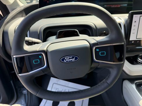 New 2027 Ford Expedition Active AWD/4WD image 13