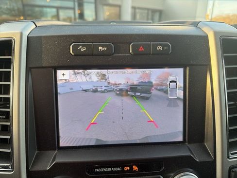 Used 2019 Ford F150 Lariat w/ Equipment Group 502A Luxury image 24