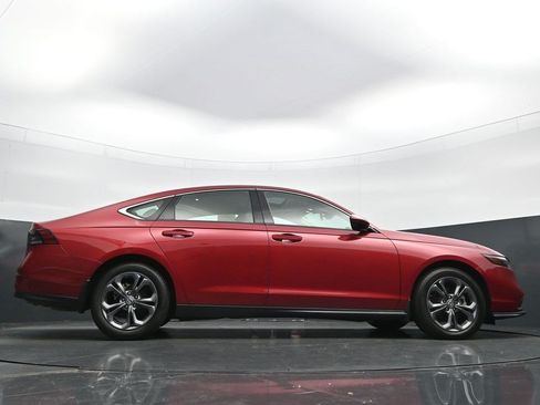 Used 2023 Honda Accord EX image 30