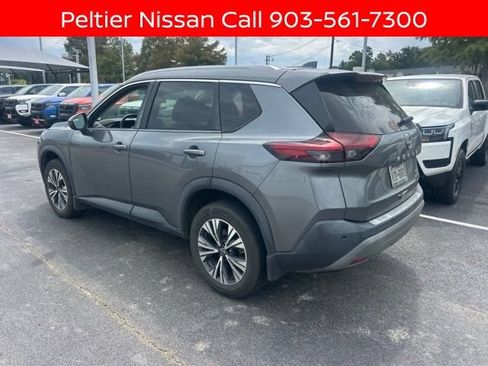 Certified 2023 Nissan Rogue SV w/ SV Premium B Package FWD image 4