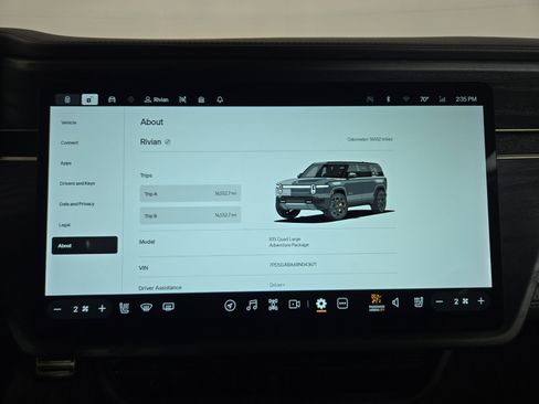 Used 2024 Rivian R1S Adventure AWD/4WD image 29