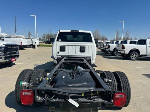 New 2026 RAM 5500 Tradesman AWD/4WD image 6