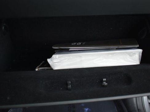 Used 2022 Genesis GV70 2.5T w/ Select Package image 52