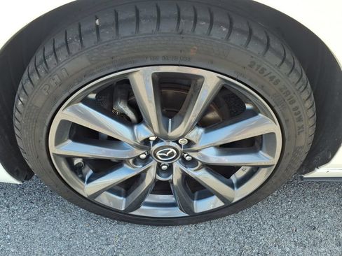Used 2021 MAZDA MAZDA3 s FWD image 5