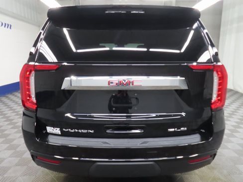 Used 2023 GMC Yukon SLE image 32