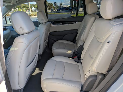 Certified 2024 Cadillac XT6 Premium Luxury w/ Technology Package image 13