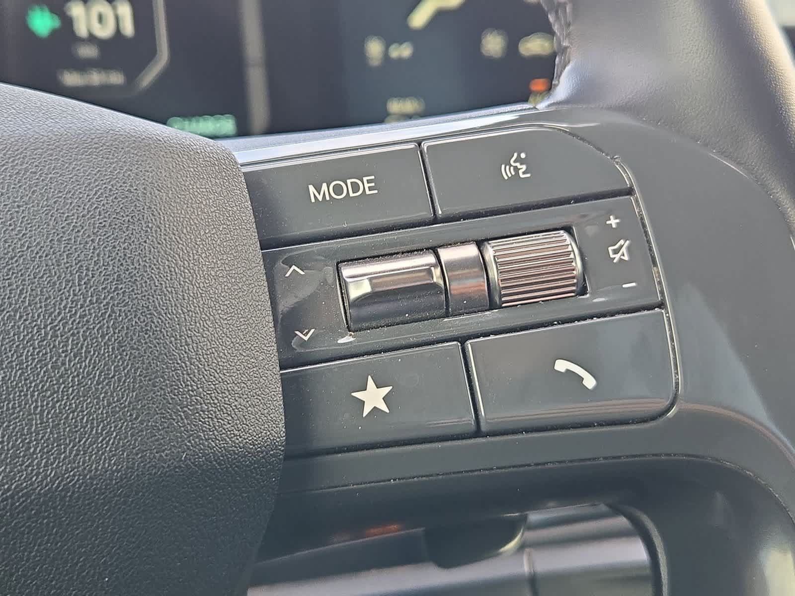 Used 2024 Kia EV9 Light Long Range RWD image 24