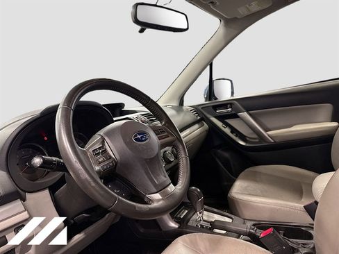Used 2015 Subaru Forester 2.5i Limited AWD/4WD image 8