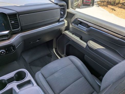 Used 2023 Chevrolet Silverado 1500 LT AWD/4WD image 18
