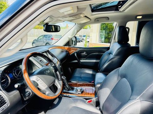 Used 2019 INFINITI QX80 Luxe image 4