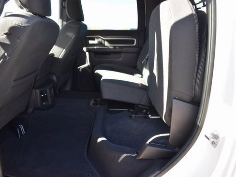 Used 2024 RAM 2500 Big Horn w/ Sport Appearance Package image 23