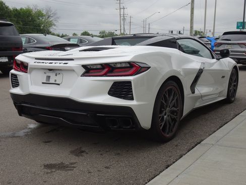 Used 2023 Chevrolet Corvette Stingray Premium Conv RWD image 4