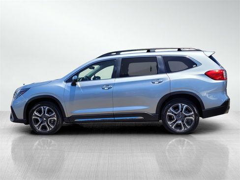 Used 2023 Subaru Ascent Limited w/ Technology Package image 10