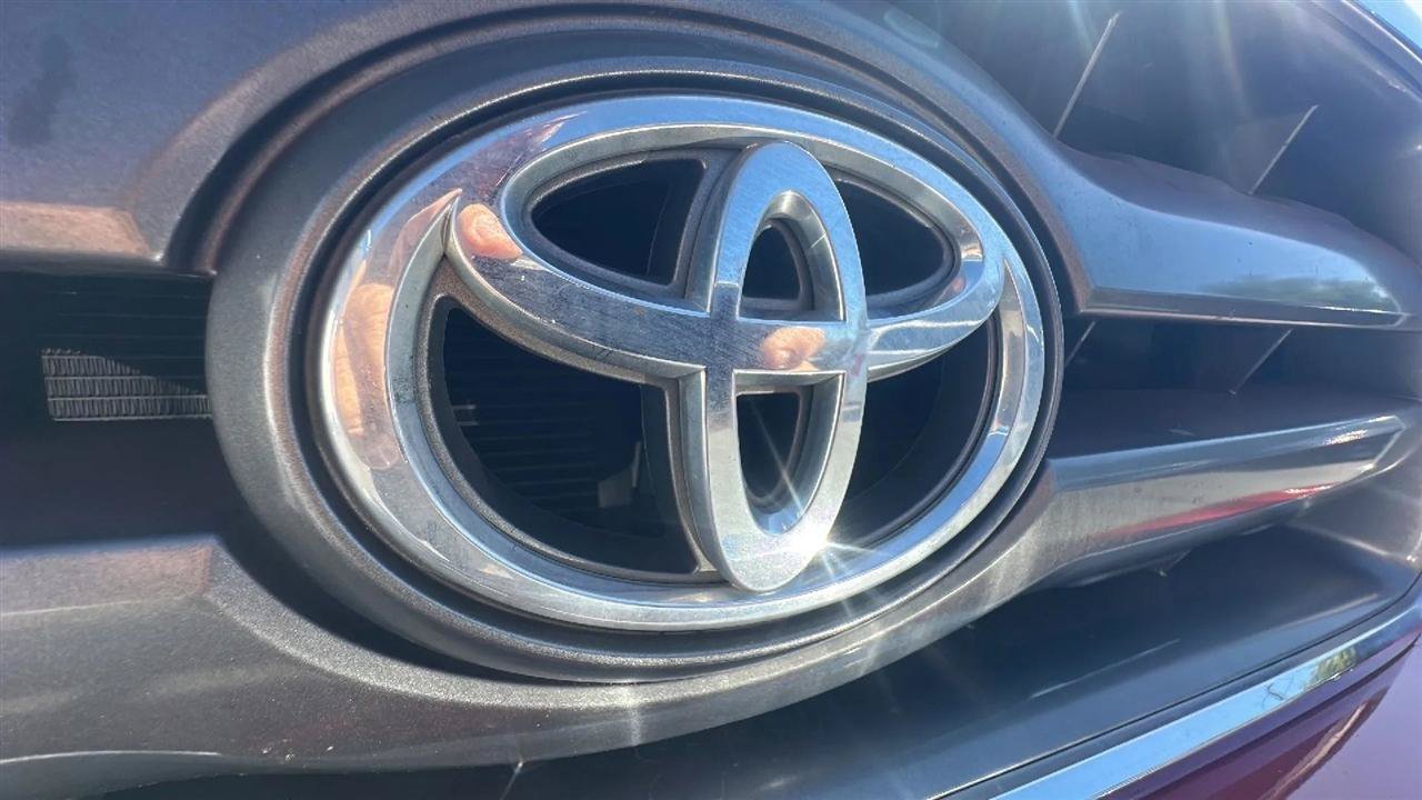 Used 2010 Toyota Tacoma PreRunner RWD image 16