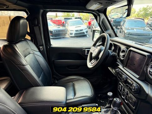 Used 2023 Jeep Wrangler Unlimited Sahara w/ Cold Weather Group AWD/4WD image 36