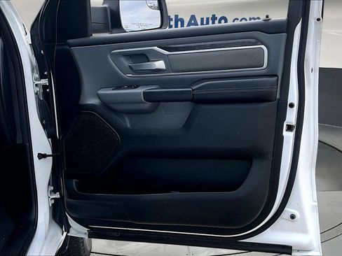 Used 2023 RAM 1500 Big Horn AWD/4WD image 31