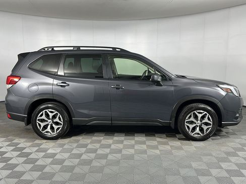Used 2024 Subaru Forester Premium AWD/4WD image 28