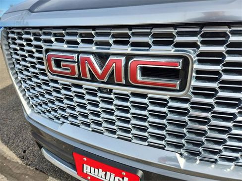 Certified 2022 GMC Yukon Denali image 30
