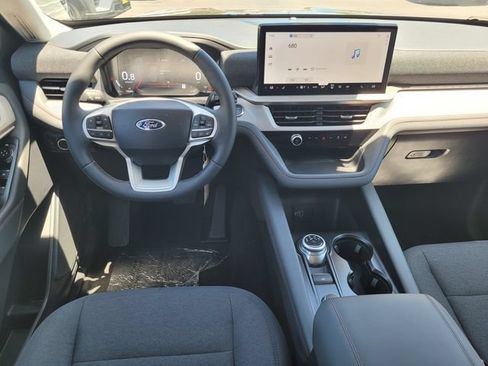 New 2026 Ford Explorer Active AWD/4WD image 7